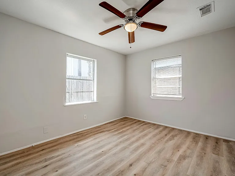 8814 Manus St #1 — Photo 22