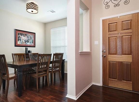 4th image of 11129 Persimmon Gap Dr