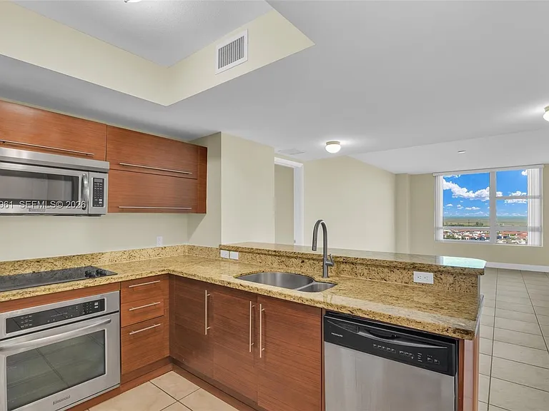 2681 N Flamingo Rd #1903S — Photo 8