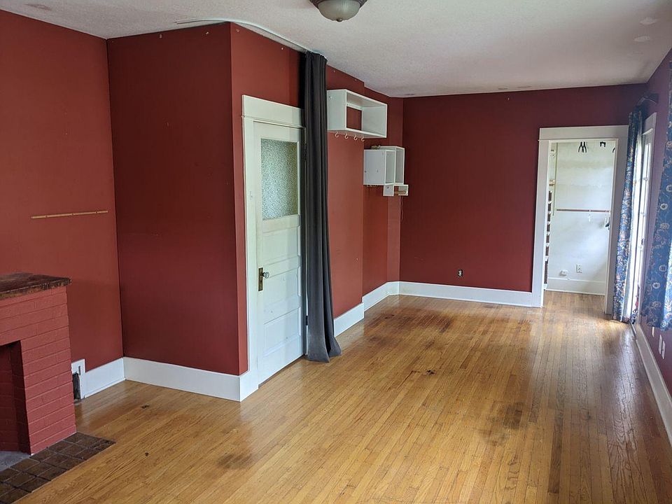 Large bedroom