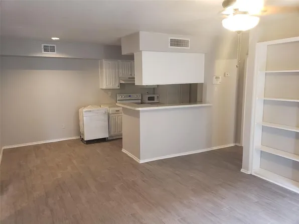 12955 Woodforest Blvd APT 31, Houston, TX 77015