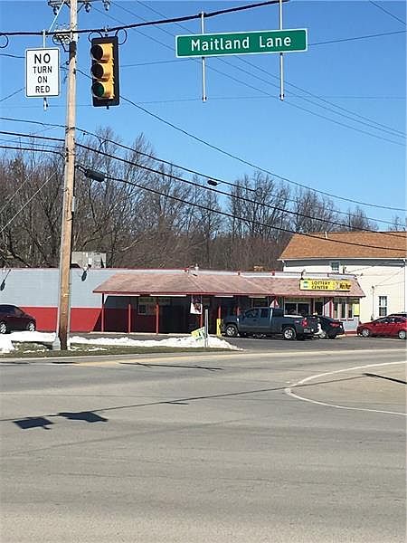 2nd image of 2903 Mercer Rd