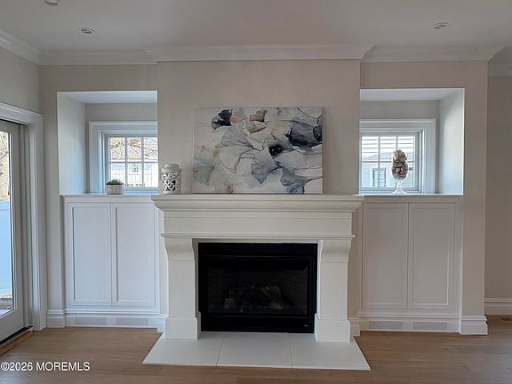 5th image of 179 Rumson Road