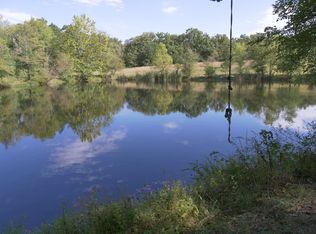 864 Little Creek Rd, Leslie, MO 63056