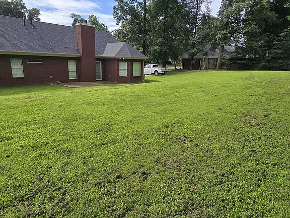 3rd image of 75 Austin Cir