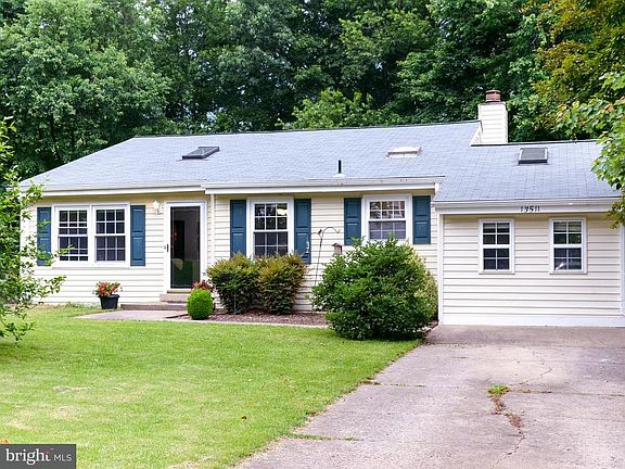 2nd image of 13511 Gordon Dr
