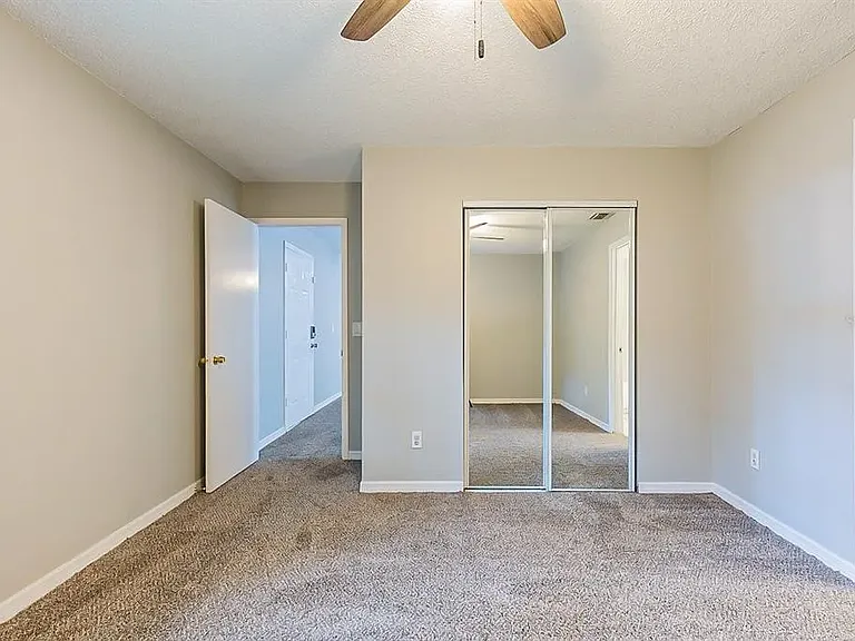 1841 Beachway Ln — Photo 2
