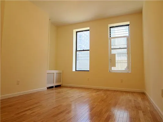 Rented by Compass | media 25