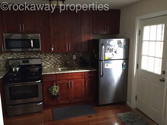 3rd image of 212 Beach 117th St