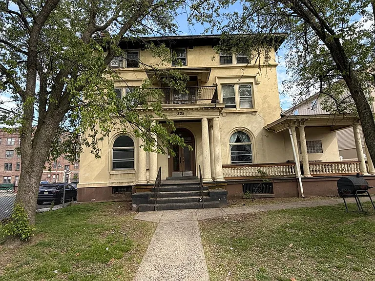 325 Roseville Ave #A — Photo 6