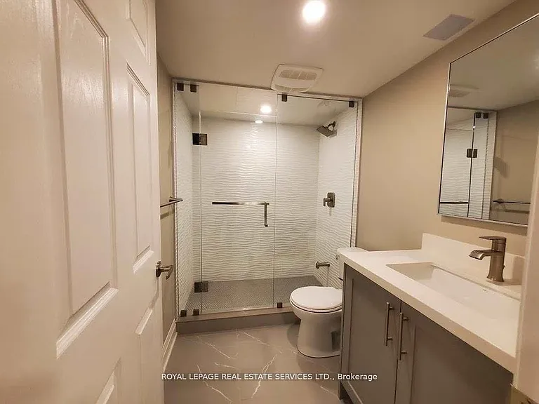 39 Vezna Cres #BASEMENT — Photo 12