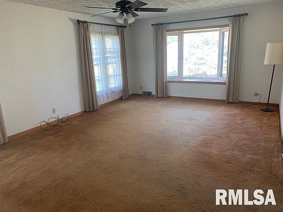 3rd image of 2706 16th Ave