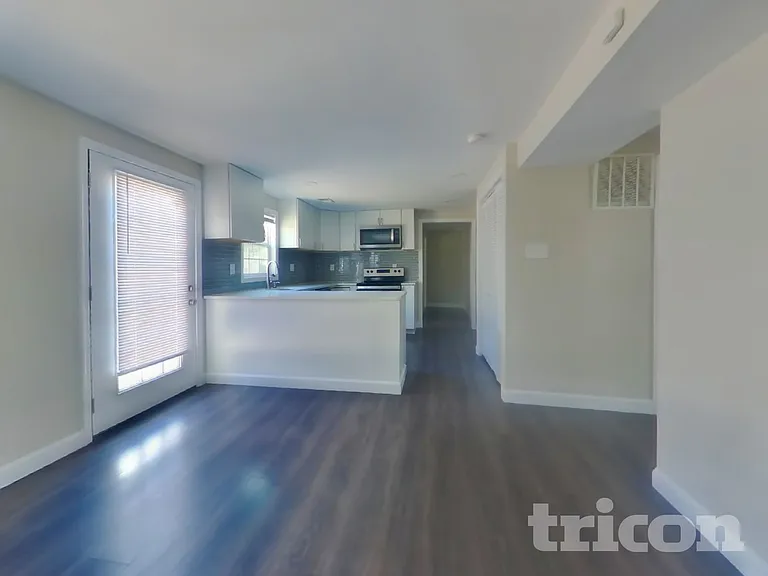13 Cardigan Ct — Photo 5