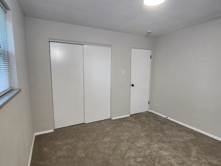 922 S 74th St #922 — Photo 11