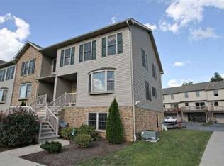 973 Woodridge Dr, Middletown, PA 17057