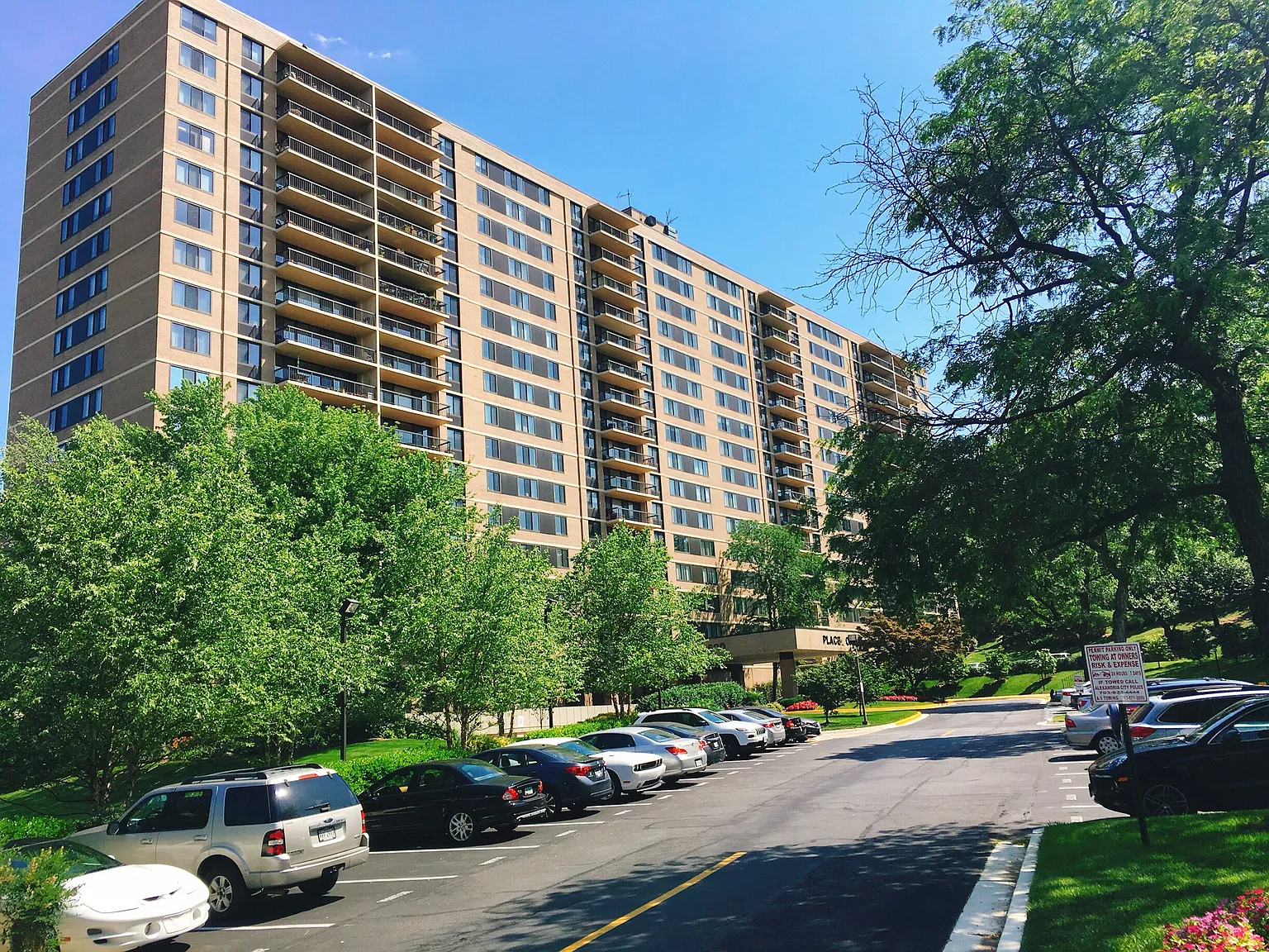 5500 Holmes Run Parkway - 1 — Photo 1