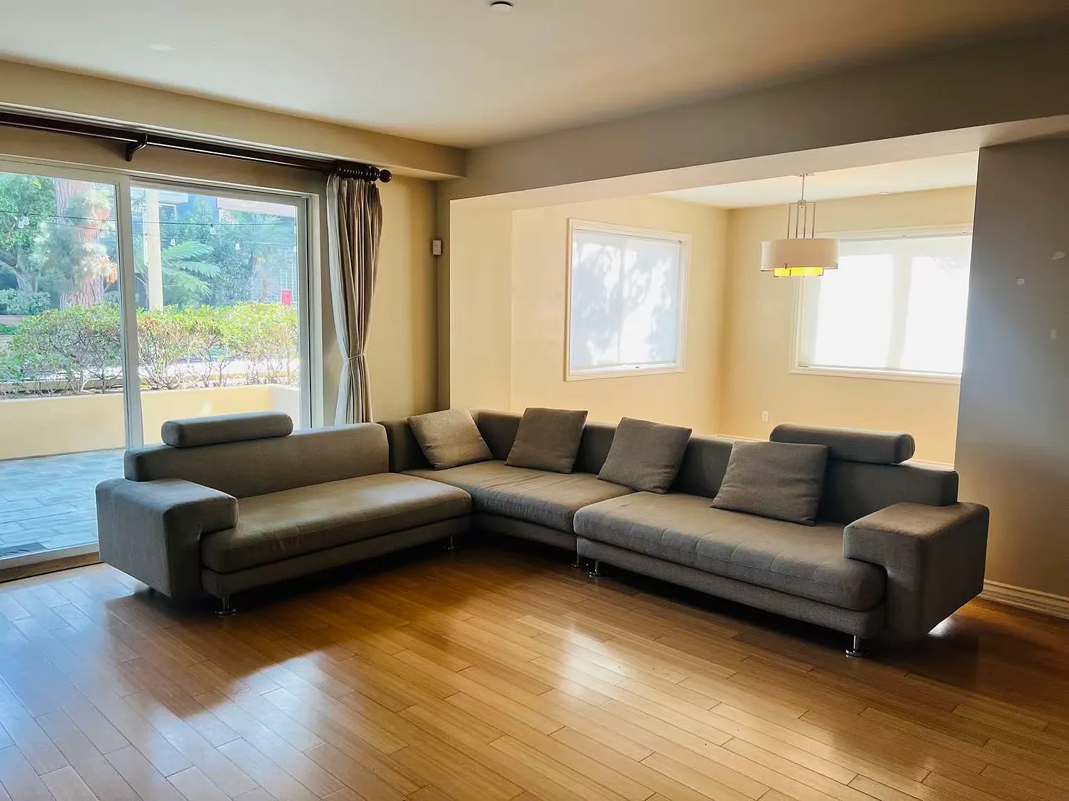 2 bed, 1497 sqft, $4,700 — Photo 1