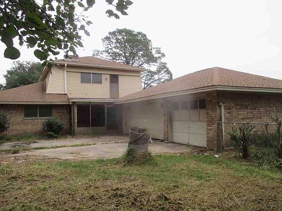 2nd image of 3819 Touraine Ave