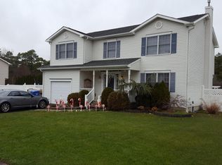 517 Montgomery Ave, Toms River, NJ 08757