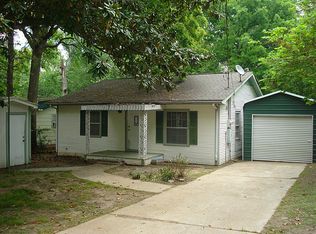 405 Tree Bark Ln, Montgomery, TX 77316