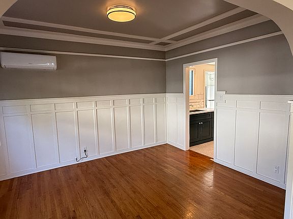 3rd image of 646 N Mar Vista Ave #640
