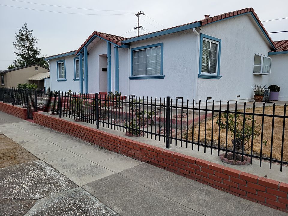 1st image of 2991 Warm Springs Dr