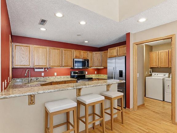 4th image of 2300 19th Ave NE