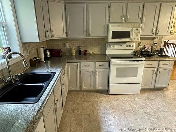 3rd image of 29 Milne St