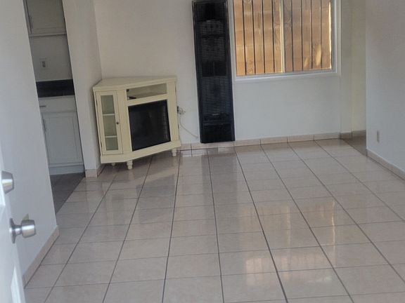 3rd image of 7820 Troost Ave #2