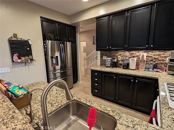 5th image of 27976 Trillium Ln