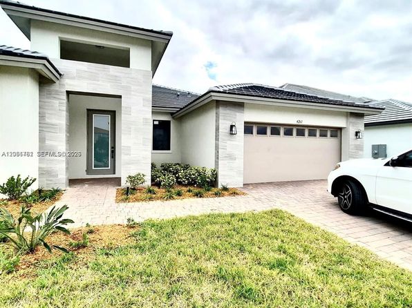 4261 SW 178th Ave