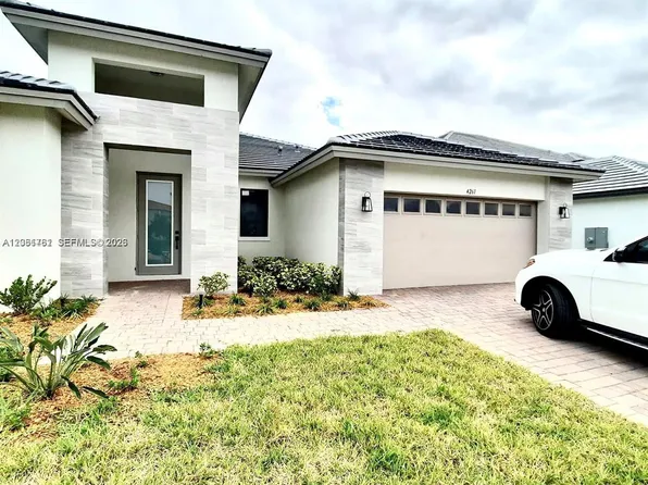4261 SW 178th Ave, Hollywood, FL 33029