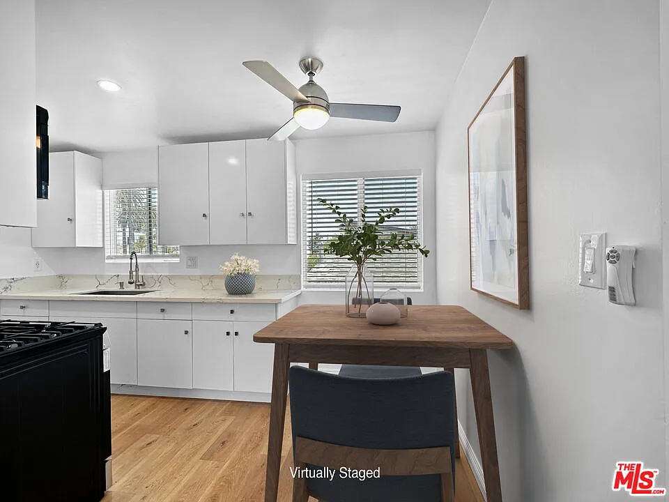 2 bed, 1.0 bath, 900 sqft, $2,495 — Photo 4