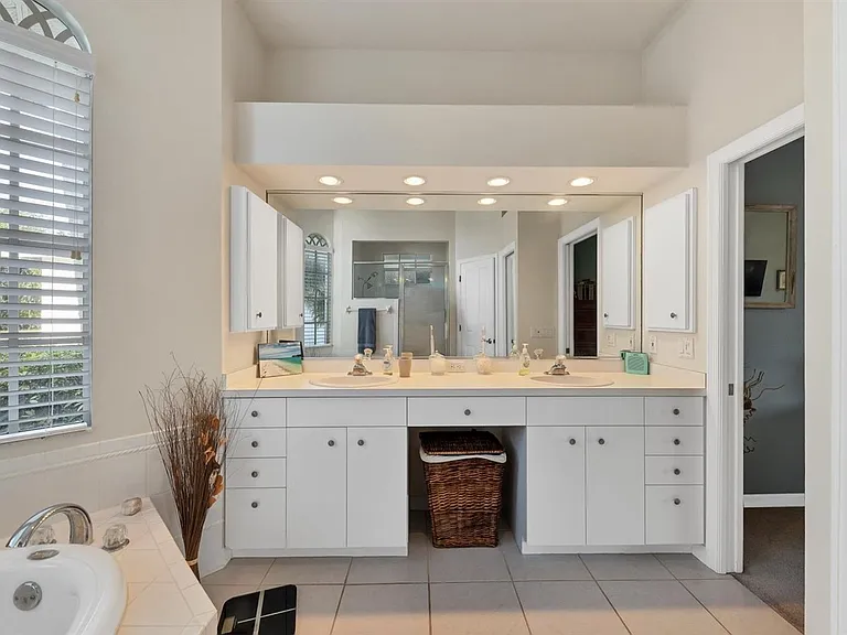 9910 Laurel Valley Avenue Cir — Photo 23
