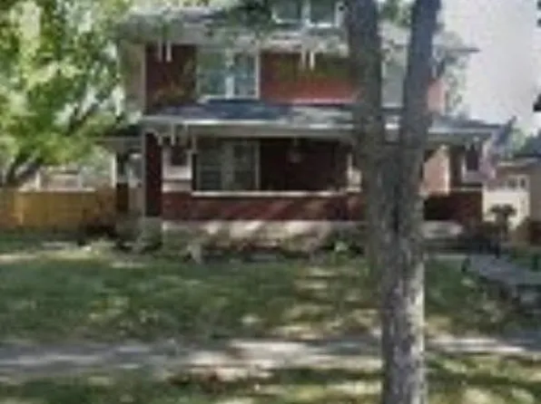 402 E Peoria St, Paola, KS 66071