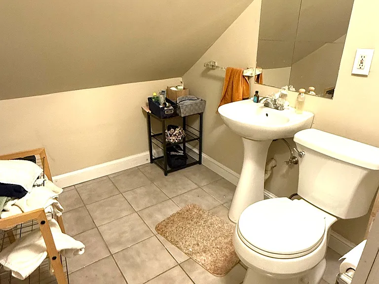 284 E St #2 — Photo 8