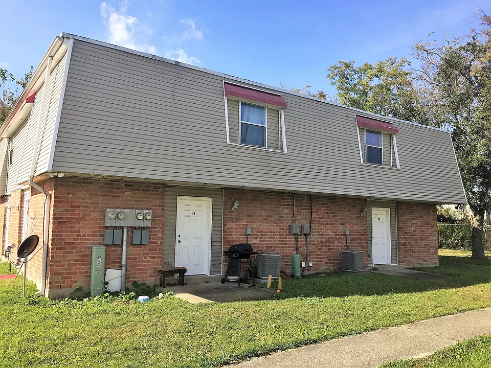 7702 Downman Rd