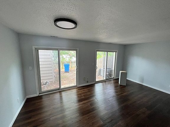 5th image of 1306 River Birch Run S