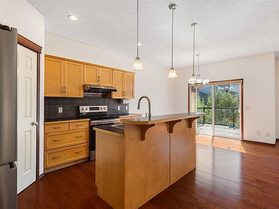 3rd image of 57 N Everoak Cir SW