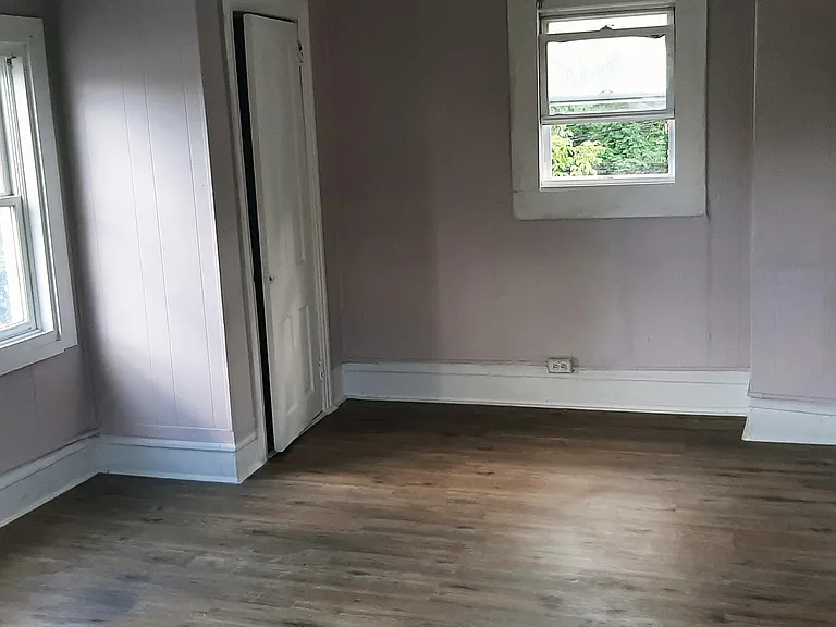 1212 Dekalb St #2R — Photo 7