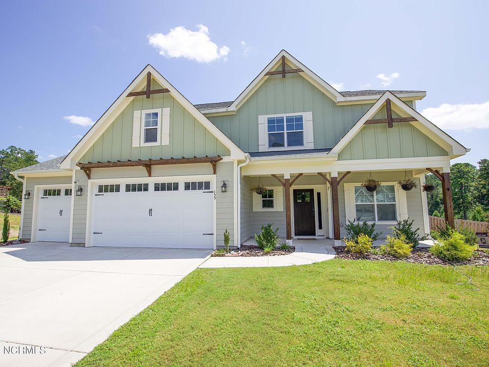 1st image of 155 Amelia Dr