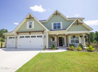 155 Amelia Dr, Carthage, NC 28327