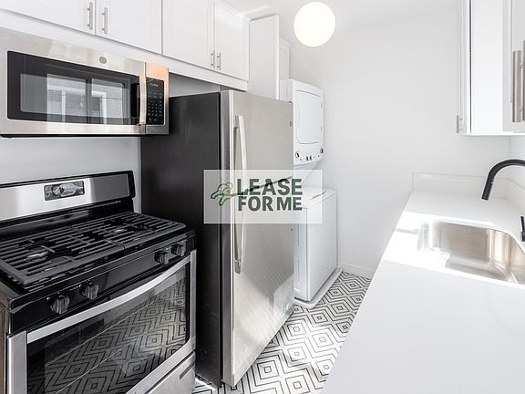 4th image of 2757 S Redondo Blvd #2757