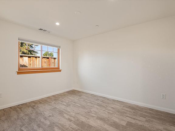 4th image of 4171-2 Will Rogers Dr