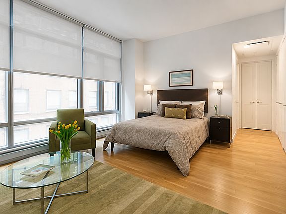 4th image of 18 W 48th St APT 4C