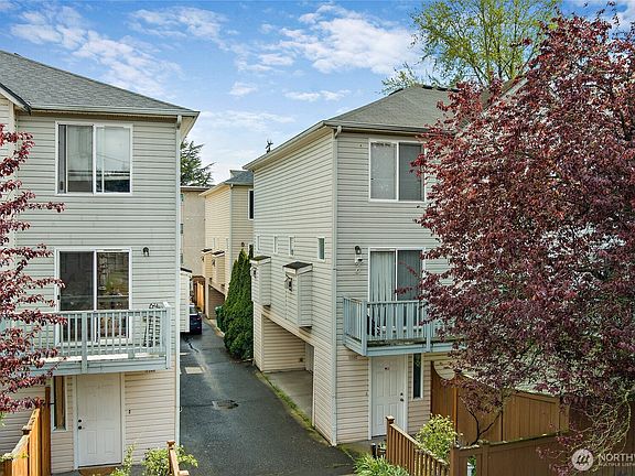 2nd image of 12042 31st Avenue NE