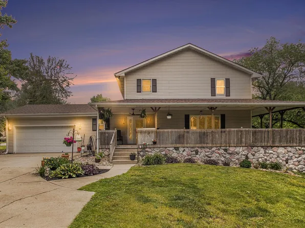 53860 Whitesell Dr, South Bend, IN 46628