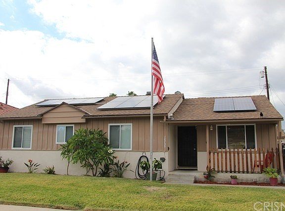 2nd image of 10739 Floralita Ave