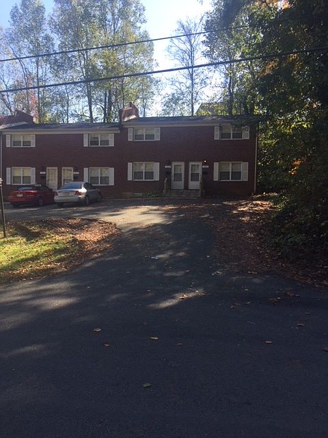 1st image of 322 Newton St