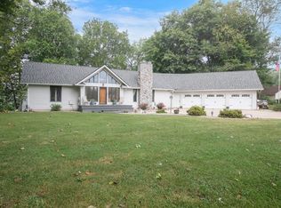 68193 Riddles Lake Dr, Lakeville, IN